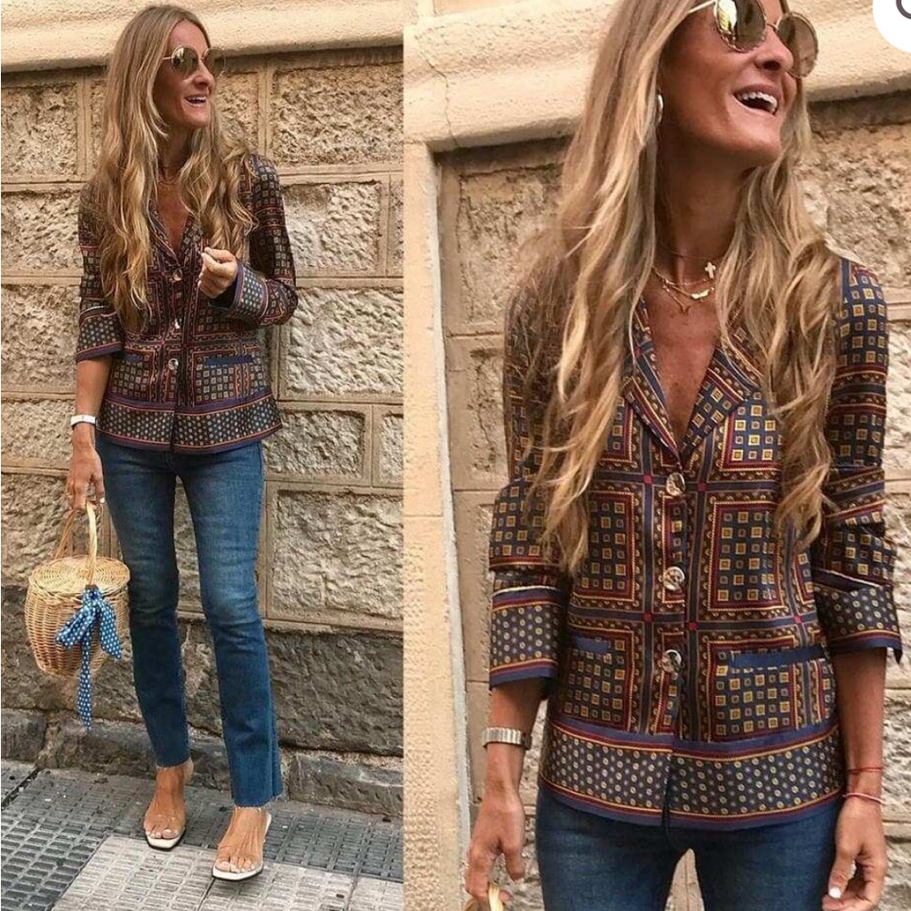 Zara Scarf Print Button Down Shirt Size M
Excellent Condition